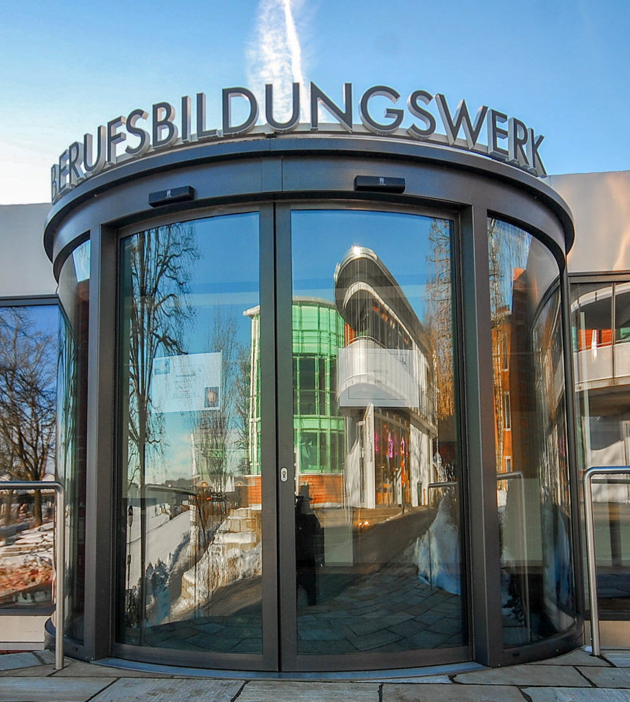 Stiftung St. Zeno Kirchseeon LERNEN SIE UNS KENNEN